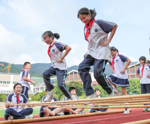 助力孩子們突破聽力障礙掌握流暢的言語表達自信地邁向社會