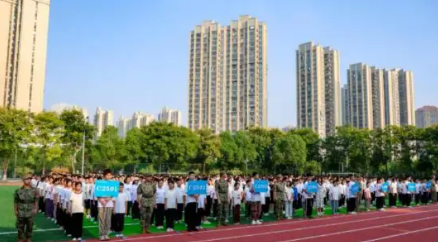 正悄然產(chǎn)生課堂內的改革與體育賽場的突破同樣令人振奮