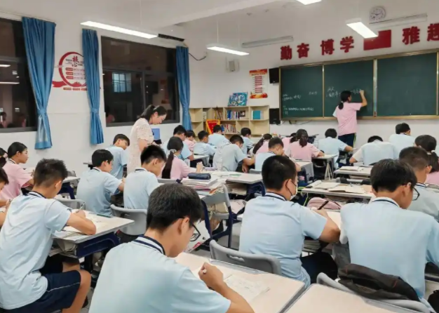 個性化計劃打破單一升學(xué)途徑搭建新高考多元升學(xué)通道